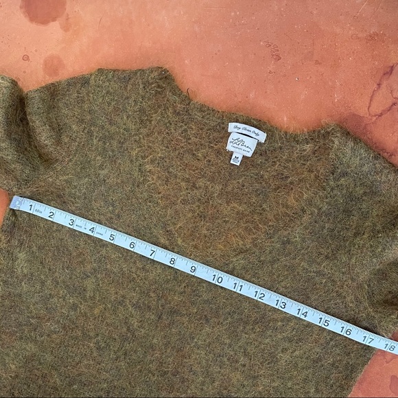 LL Bean V-neck Mohair Sweater, Women’s Medium - Picture 8 of 11